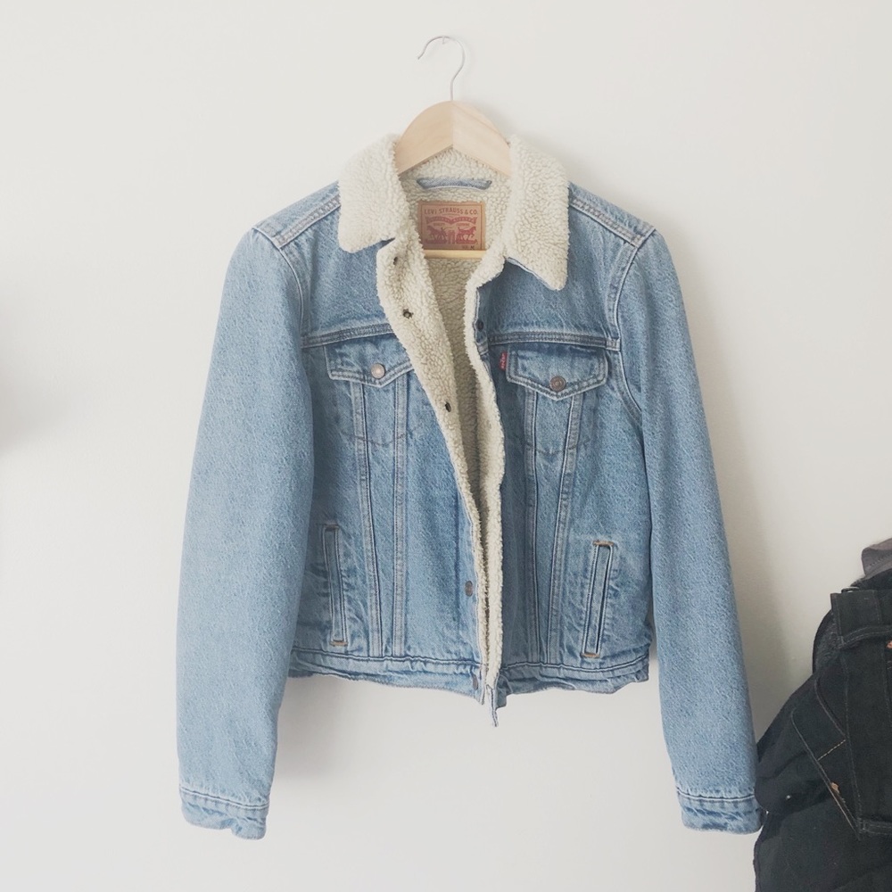 Levi’s Sherpa Denim / Jean Jacket